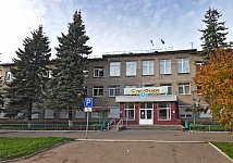 Входная группа Опека Индустриального района Ижевска.  Дзержинского,  5